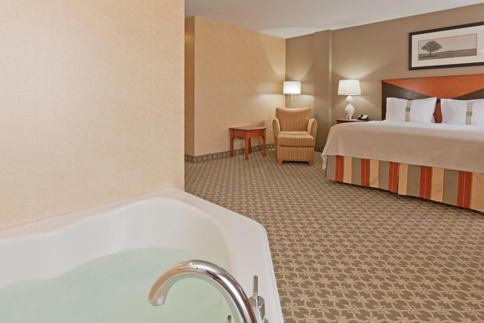 Holiday Inn Carbondale - Conference Center By Ihg Exterior photo