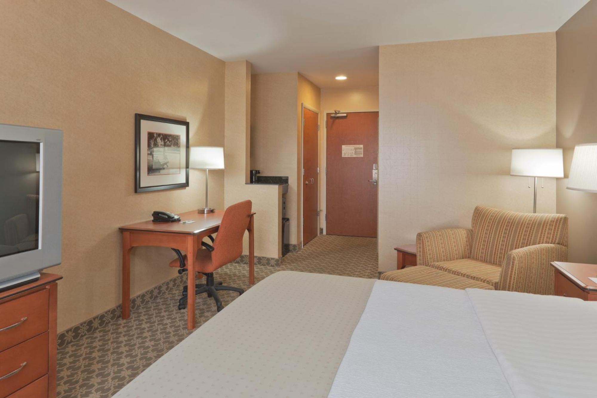Holiday Inn Carbondale - Conference Center By Ihg Exterior photo